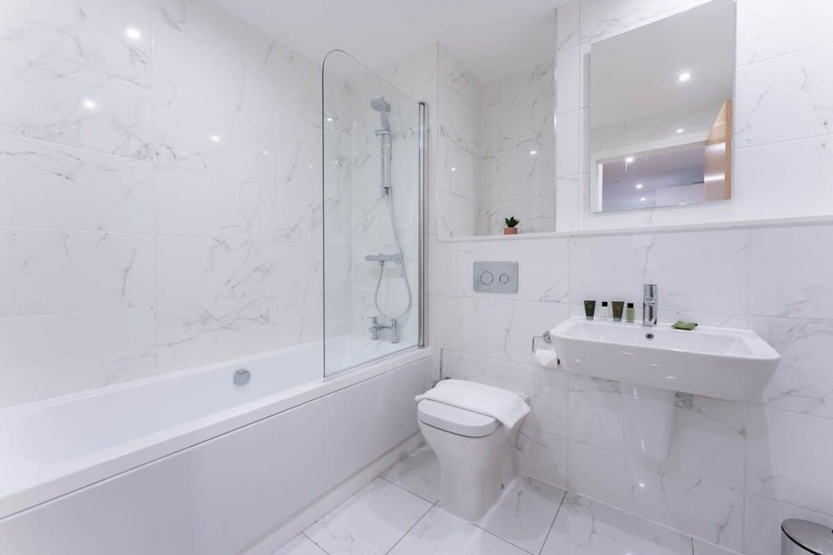 Lovely 1 Bedroom Apartment In Central Location Birmingham Extérieur photo